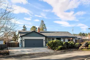 18320 Chris Ct, Gladstone, OR 97027 - Photo 3