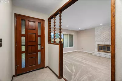 18320 Chris Ct, Gladstone, OR 97027 - Photo 5