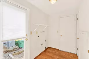 14775 NW Oak Hills Dr, Beaverton, OR 97006 - Photo 11