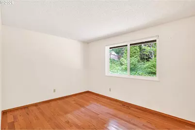 14775 NW Oakhills Dr, Beaverton, OR 97006 - Photo 17