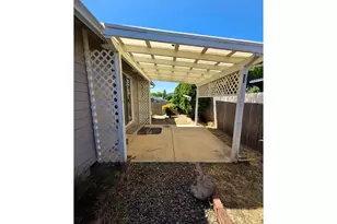 340 NW Elizabeth Ave, Winston, OR 97496 - Photo 9