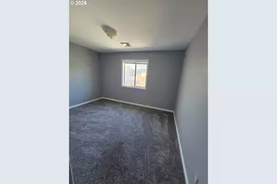 340 NW Elizabeth Ave, Winston, OR 97496 - Photo 15