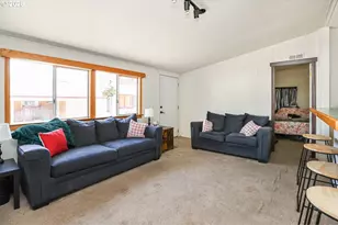 310 Pitney Ln, Junction City, OR 97448 - Photo 5