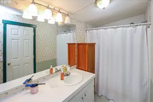 310 Pitney Ln, Junction City, OR 97448 - Photo 11