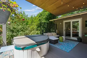 1046 SW Palatine St, Portland, OR 97219 - Photo 37