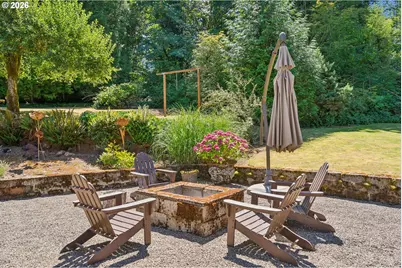 1046 SW Palatine St, Portland, OR 97219 - Photo 31