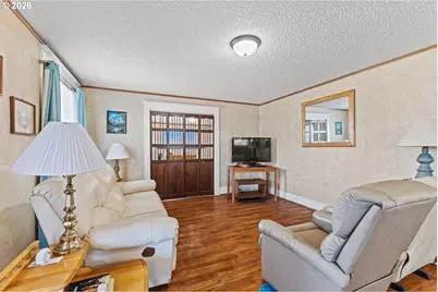 208 7th St, Myrtle Point, OR 97458 - Photo 15