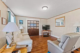 208 7th St, Myrtle Point, OR 97458 - Photo 15