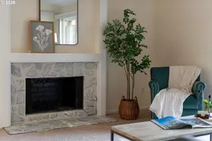 40 Crestfield Ct, Lake Oswego, OR 97035 - Photo 3