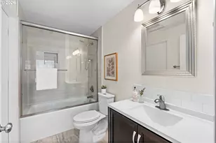 40 Crestfield Ct, Lake Oswego, OR 97035 - Photo 17