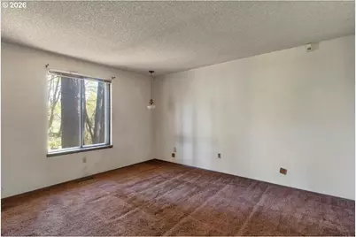8621 SE Strawberry Ln, Milwaukie, OR 97267 - Photo 33