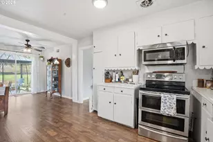 18085 SW Kinnaman Rd, Beaverton, OR 97078 - Photo 15