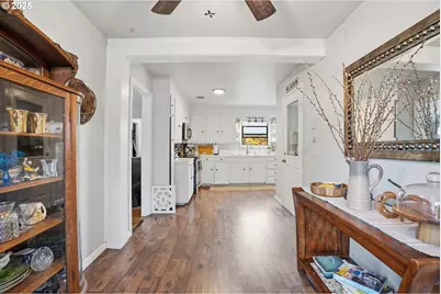 18085 SW Kinnaman Rd, Beaverton, OR 97078 - Photo 11