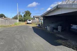 2478 Marion St, North Bend, OR 97459 - Photo 33