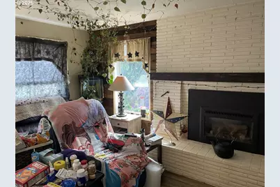 2478 Marion St, North Bend, OR 97459 - Photo 5