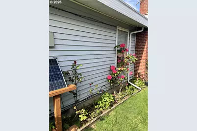 2478 Marion St, North Bend, OR 97459 - Photo 33