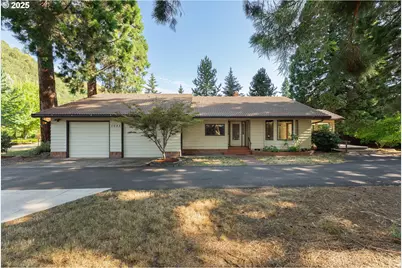 1525 Kendall St, Roseburg, OR 97471 - Photo 3