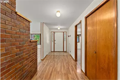 1525 Kendall St, Roseburg, OR 97471 - Photo 7