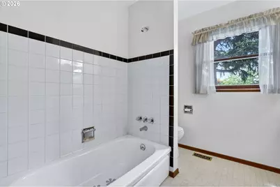 14533 NE Brazee Ct, Portland, OR 97230 - Photo 19
