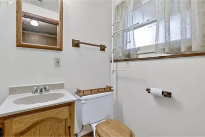 14533 NE Brazee Ct, Portland, OR 97230 - Photo 19