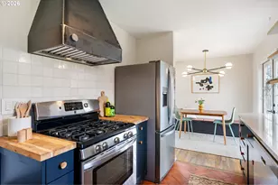 8913 SE Clay St, Portland, OR 97216 - Photo 13