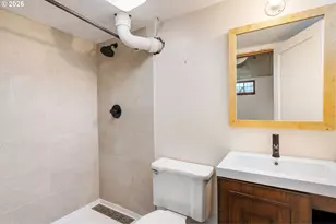 8913 SE Clay St, Portland, OR 97216 - Photo 25