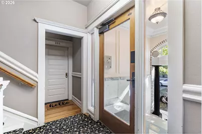 2087 NW Overton St #204, Portland, OR 97209 - Photo 23