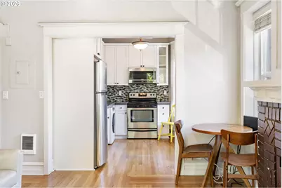 2087 NW Overton St #204, Portland, OR 97209 - Photo 9