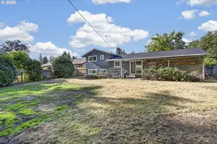 18624 SE Clinton St, Gresham, OR 97030 - Photo 11