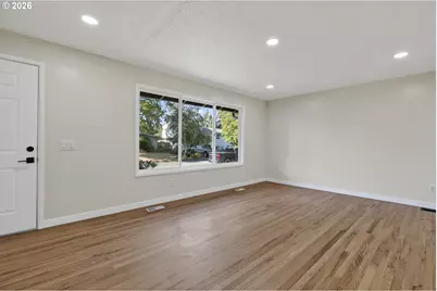 18624 SE Clinton St, Gresham, OR 97030 - Photo 31