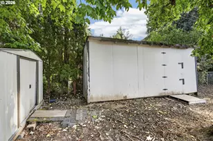 18624 SE Clinton St, Gresham, OR 97030 - Photo 13