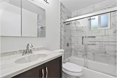 18624 SE Clinton St, Gresham, OR 97030 - Photo 17