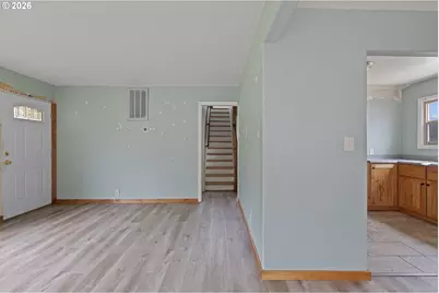 1710 SE Main St, Roseburg, OR 97470 - Photo 3