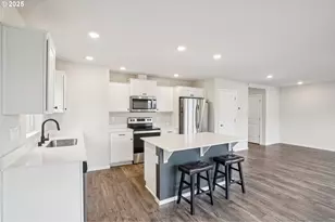 1302 W Larsen Dr, La Center, WA 98629 - Photo 9