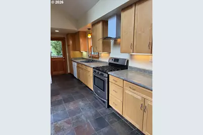 2359 Columbia St, Eugene, OR 97403 - Photo 17
