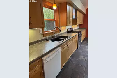 2359 Columbia St, Eugene, OR 97403 - Photo 15