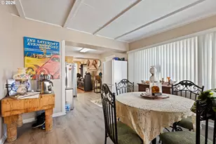 2730 W Sanders Ave, Roseburg, OR 97471 - Photo 13