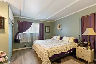 2730 W Sanders Ave, Roseburg, OR 97471 - Photo 21