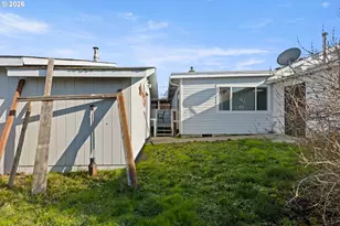 2730 W Sanders Ave, Roseburg, OR 97471 - Photo 43