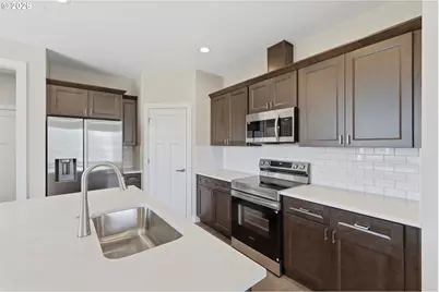 4023 SW Royal Ave, Gresham, OR 97080 - Photo 17