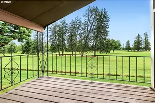 1312 NE Hogan Dr, Gresham, OR 97030 - Photo 9