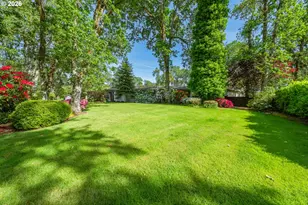 18 Ridgewood Dr, Roseburg, OR 97471 - Photo 5