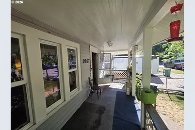 2107 N Terry St, Portland, OR 97217 - Photo 3