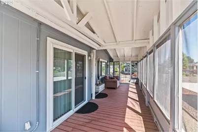 85676 Manchester Ln, Eugene, OR 97405 - Photo 5