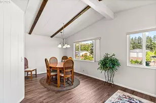 85676 Manchester Ln, Eugene, OR 97405 - Photo 9