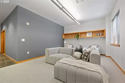 1120 NW Northrup St #102, Portland, OR 97209 - Photo 17