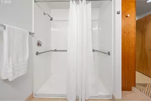 1120 NW Northrup St, Portland, OR 97209 - Photo 21