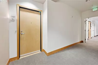 1120 NW Northrup St #102, Portland, OR 97209 - Photo 33