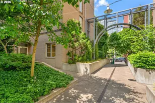 1120 NW Northrup St, Portland, OR 97209 - Photo 43
