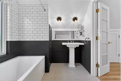 4225 SE Woodward St, Portland, OR 97206 - Photo 27